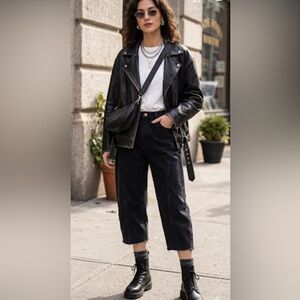 MISSGUIDED Baggy Cropped Black Jeans Size 6